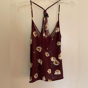 Kendall & Kylie island tank with peak-a-boo cutout, Size M